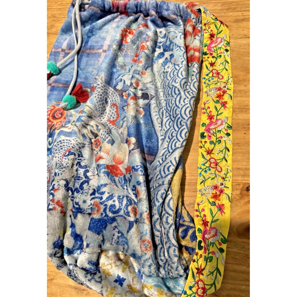 Johnny Was Hobo Drawstring Bag Embroidered Strap Plush Fleece Floral - Picture 6 of 9